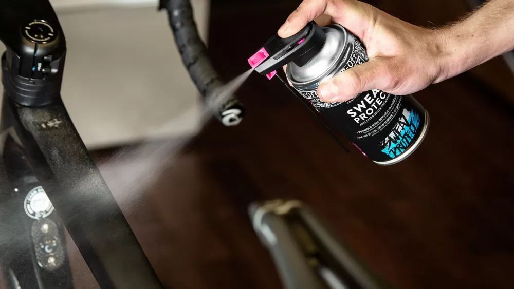 Muc-Off Hometrainer | Cykelpleje*Sweat Protect - Svedbeskyttelse Til Udstyr