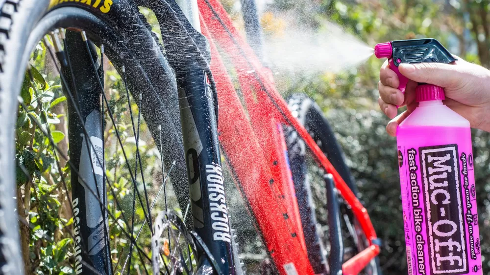 Muc-Off Cykelpleje | Wash, Protect And Wet Lube Kit (Vask, Olie & Beskyttelse)