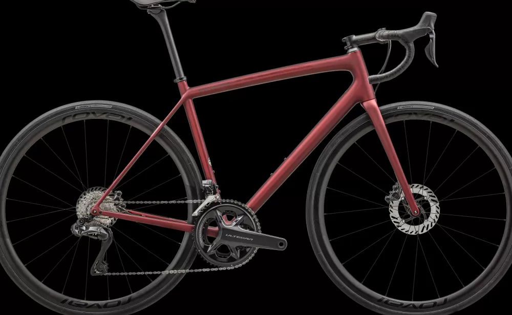 Specialized Racercykler | Aethos Pro - Shimano Ultegra Di2 2025 - Rød SATIN RED SKY / RED ONYX